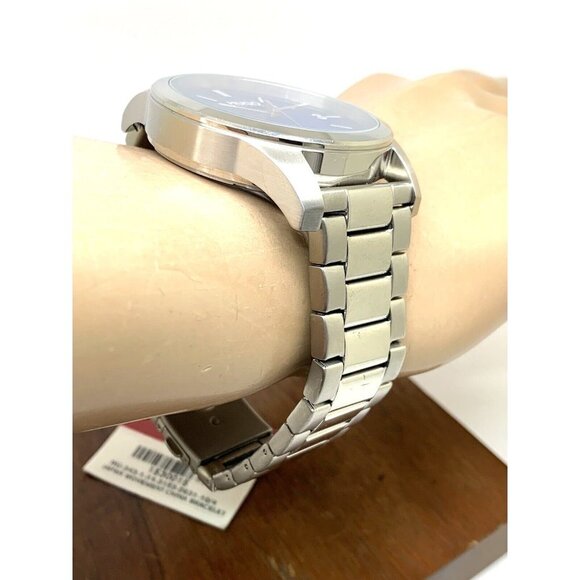 Hugo Boss Men's Watch 1530015 Quartz Blue Dial Silver Stainless Steel 44… - Picture 11 of 13